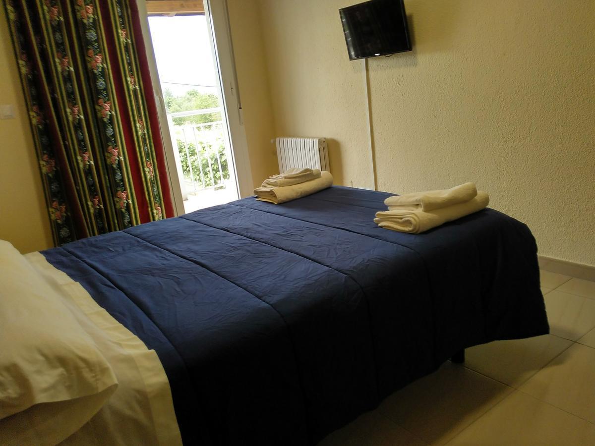 Hostal Orly Camponaraya Ngoại thất bức ảnh